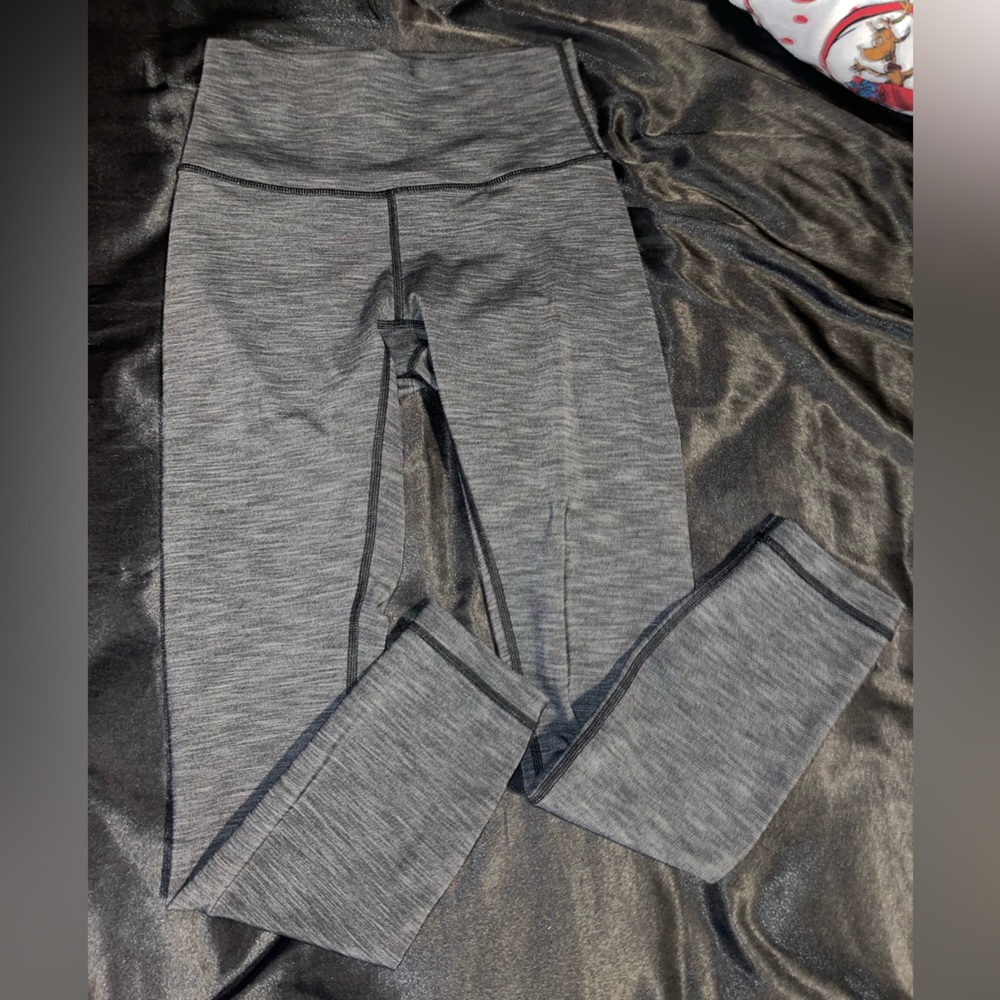 size 4 lulu lemon leggings